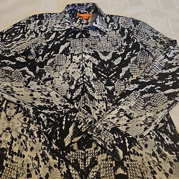 Joe Fresh Snakeskin Print Long Sleeves Button-Down Shirt Black/ Gray XS - Picture 14 of 16